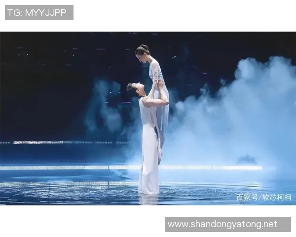 足球明星展现魅力舞姿与探戈舞的激情碰撞引发热议 足球明星展现魅力舞姿与探戈舞的激情碰撞引发热议