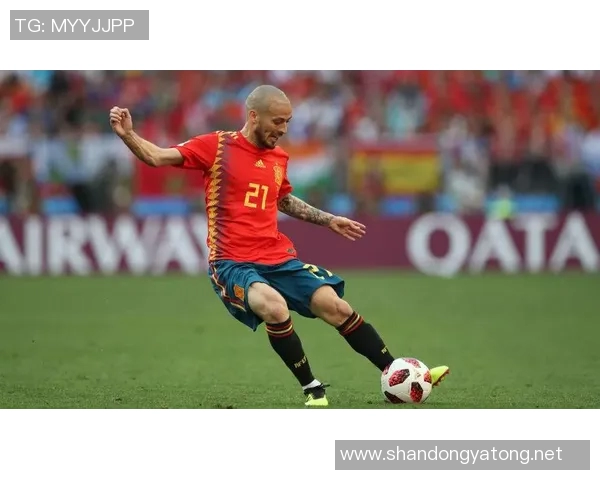 大卫的足球明星之路:从草根到巅峰的传奇故事与荣耀时刻 大卫的足球明星之路:从草根到巅峰的传奇故事与荣耀时刻