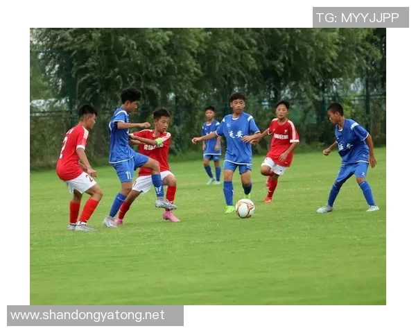 足球明星直播引发网友热议互动评论掀起热潮与激情