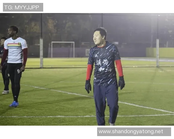 不能飞驰的足球明星背后的坚持与奋斗人生